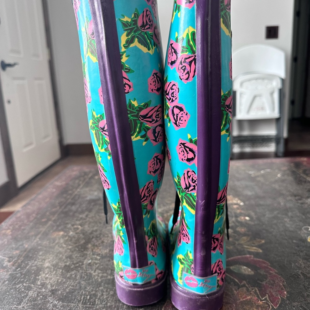 Betsey Johnson Teal Pink Floral Sashaaa Rain boots Size 7 lace up rubber boots - Picture 4 of 7